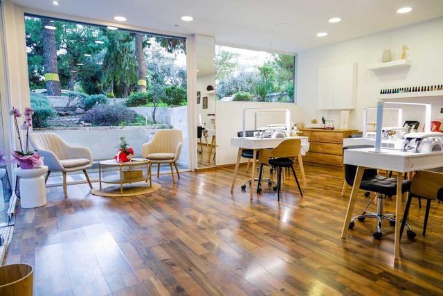 ManiChic Nail Academy gallery 1